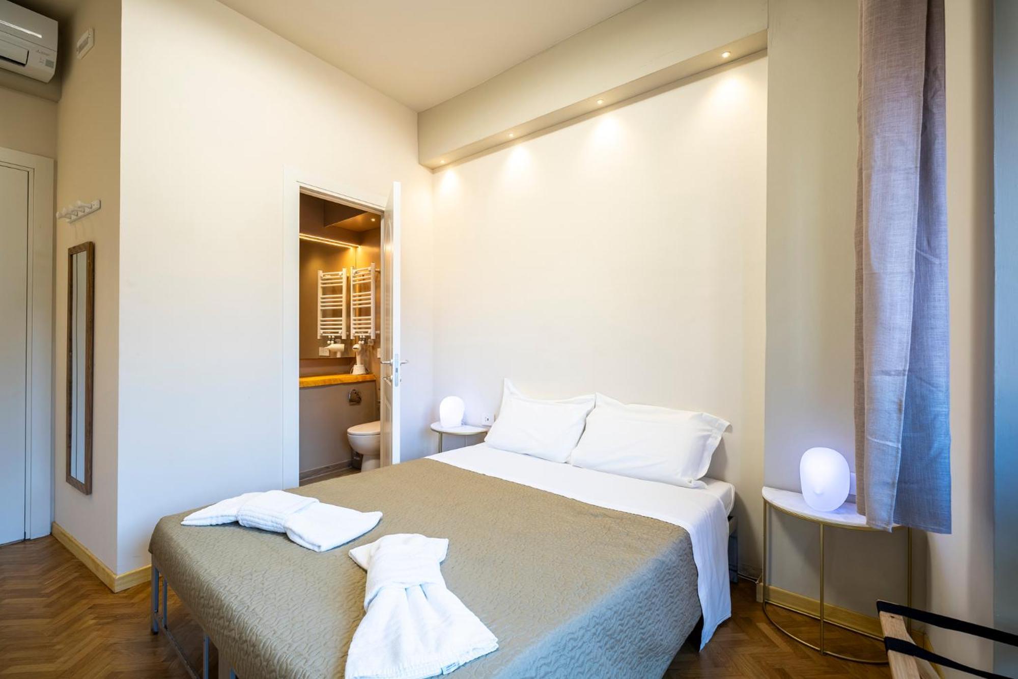 Duomo - Camere Matrimoniali Con Bagno Privato فلورنس المظهر الخارجي الصورة