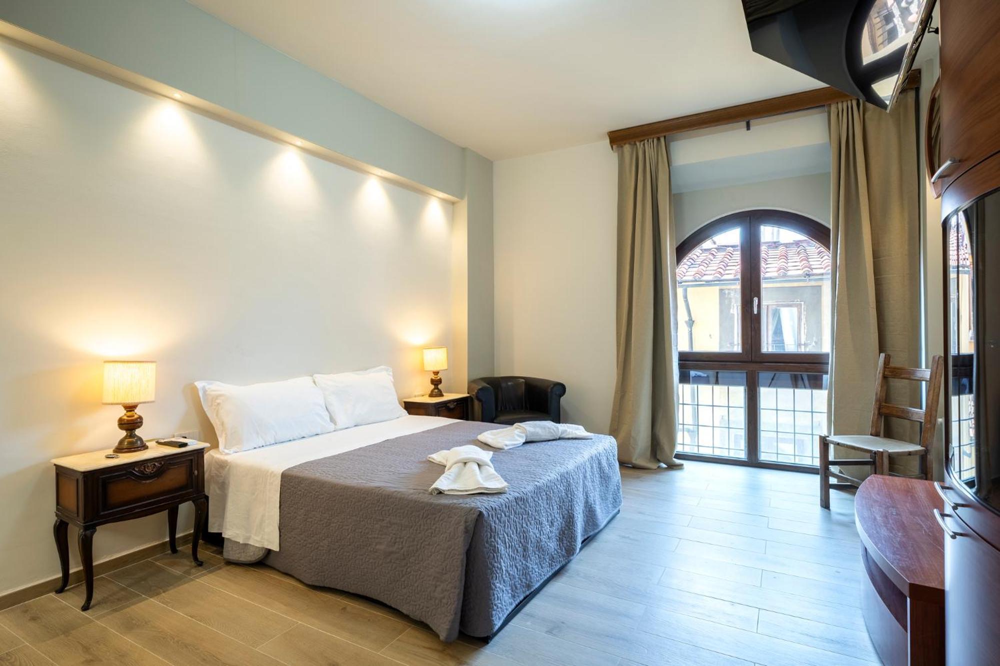 Duomo - Camere Matrimoniali Con Bagno Privato فلورنس المظهر الخارجي الصورة