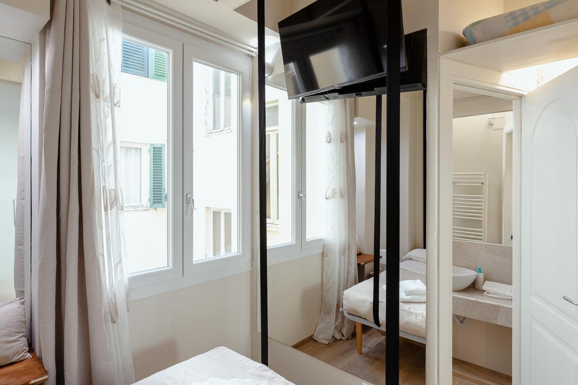 Duomo - Camere Matrimoniali Con Bagno Privato فلورنس المظهر الخارجي الصورة